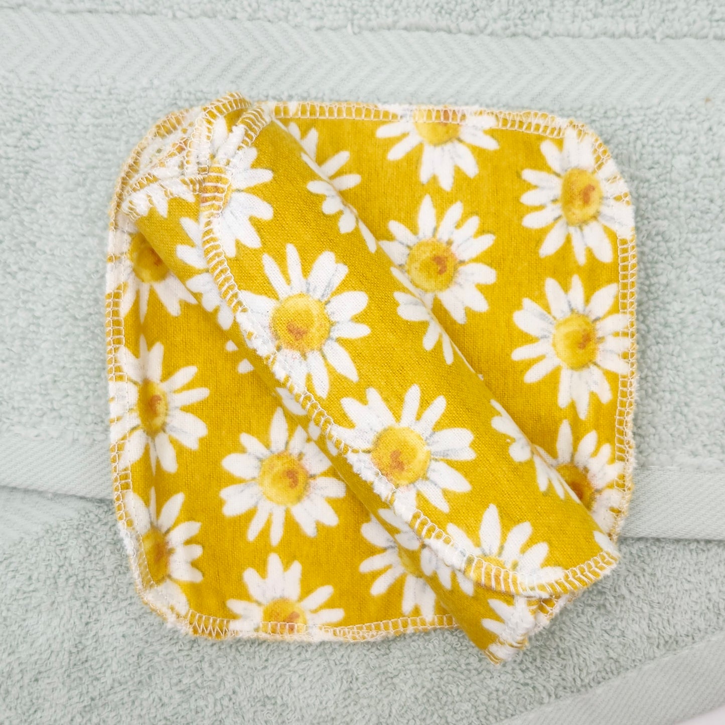 Reusable Flannel Face Cloths: Eco-Friendly Cotton Washcloths, 5-Pack