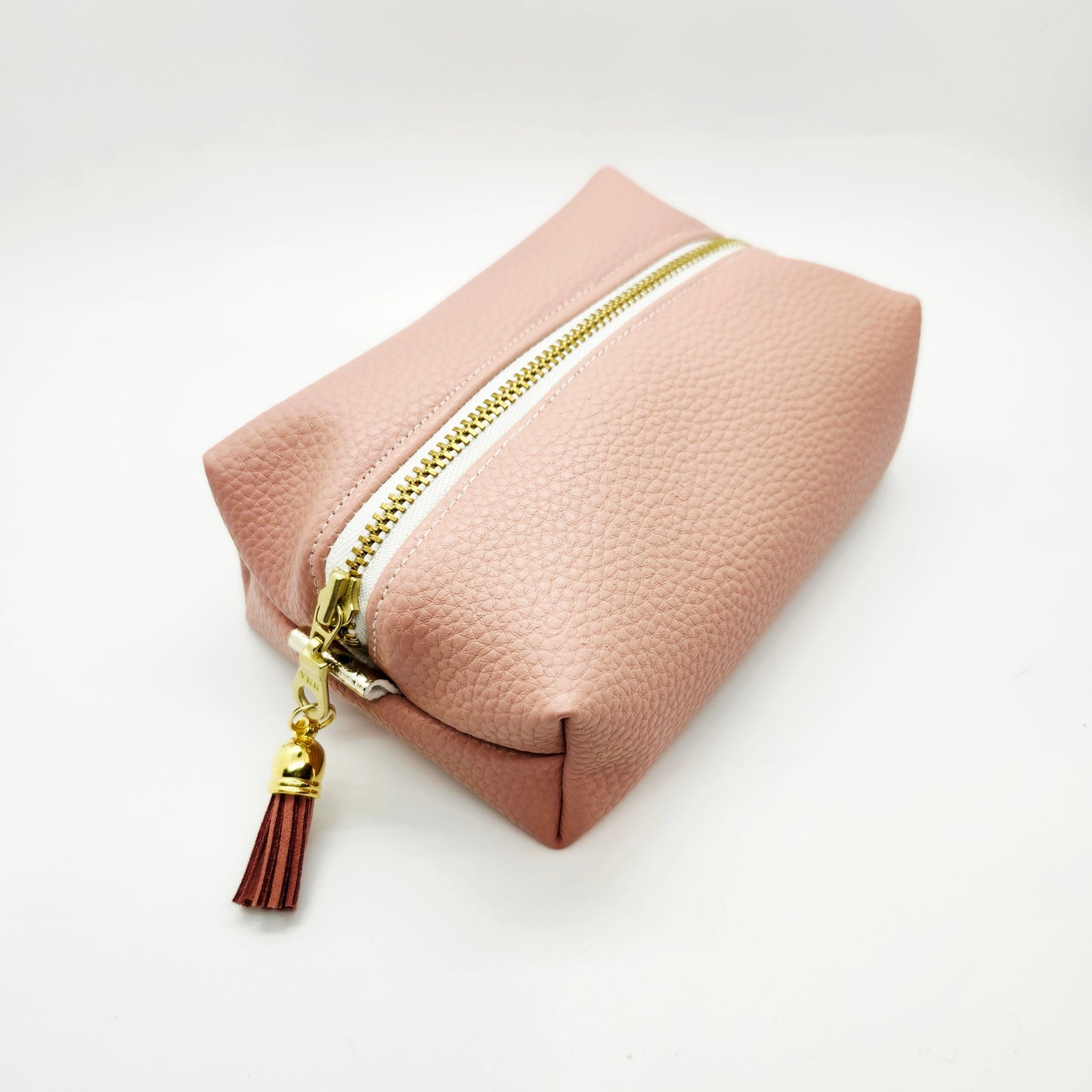 Dusty Rose Small Vegan Pebbled Leather Boxy Corner Zippered Bag