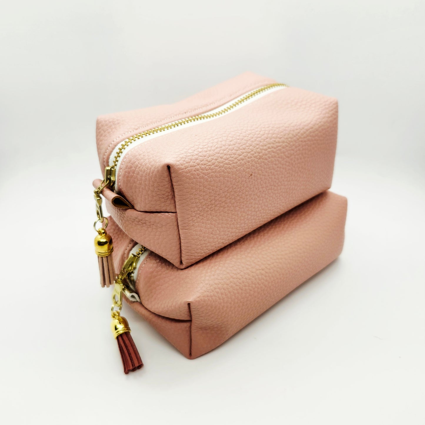 Dusty Rose Small Vegan Pebbled Leather Boxy Corner Zippered Bag
